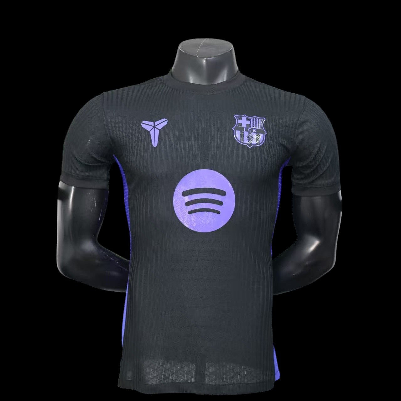 Maillot de football My Store 4 noir avec logo Spotify violet et détails texturés. Tissu respirant.