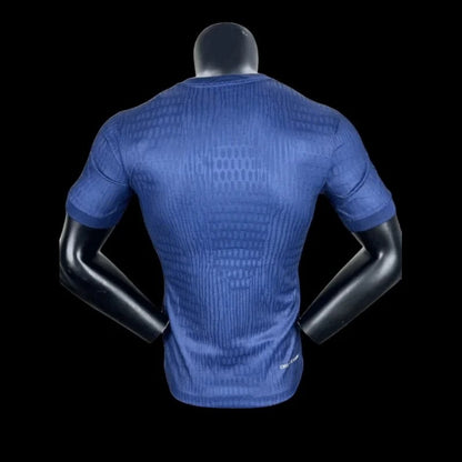Maillot de football Paris Saint-Germain bleu marine pour homme, motif graphique subtil, logo du club et Swoosh Nike. My Store 4