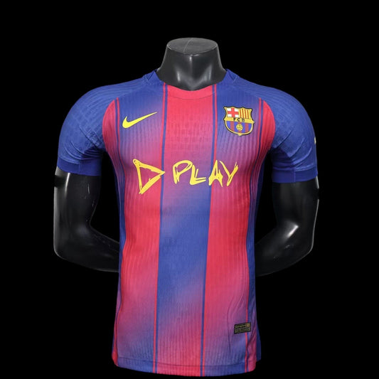 Maillot de football My Store 4 homme bleu et rouge rayé, logo club poitrine, sponsor PLAY, tissu respirant