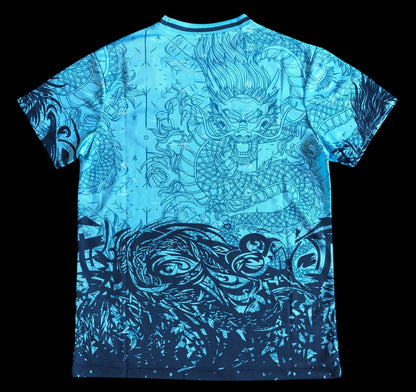 Maillot de football My Store 4 Homme bleu ciel avec motif dragon bleu foncé, col rond, manches courtes.